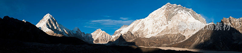 昆布山谷景观普莫里努普采珠穆朗玛峰 NP 全景喜马拉雅尼泊尔